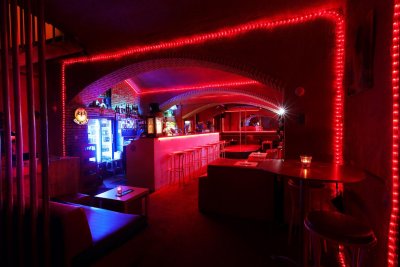 Neon Club